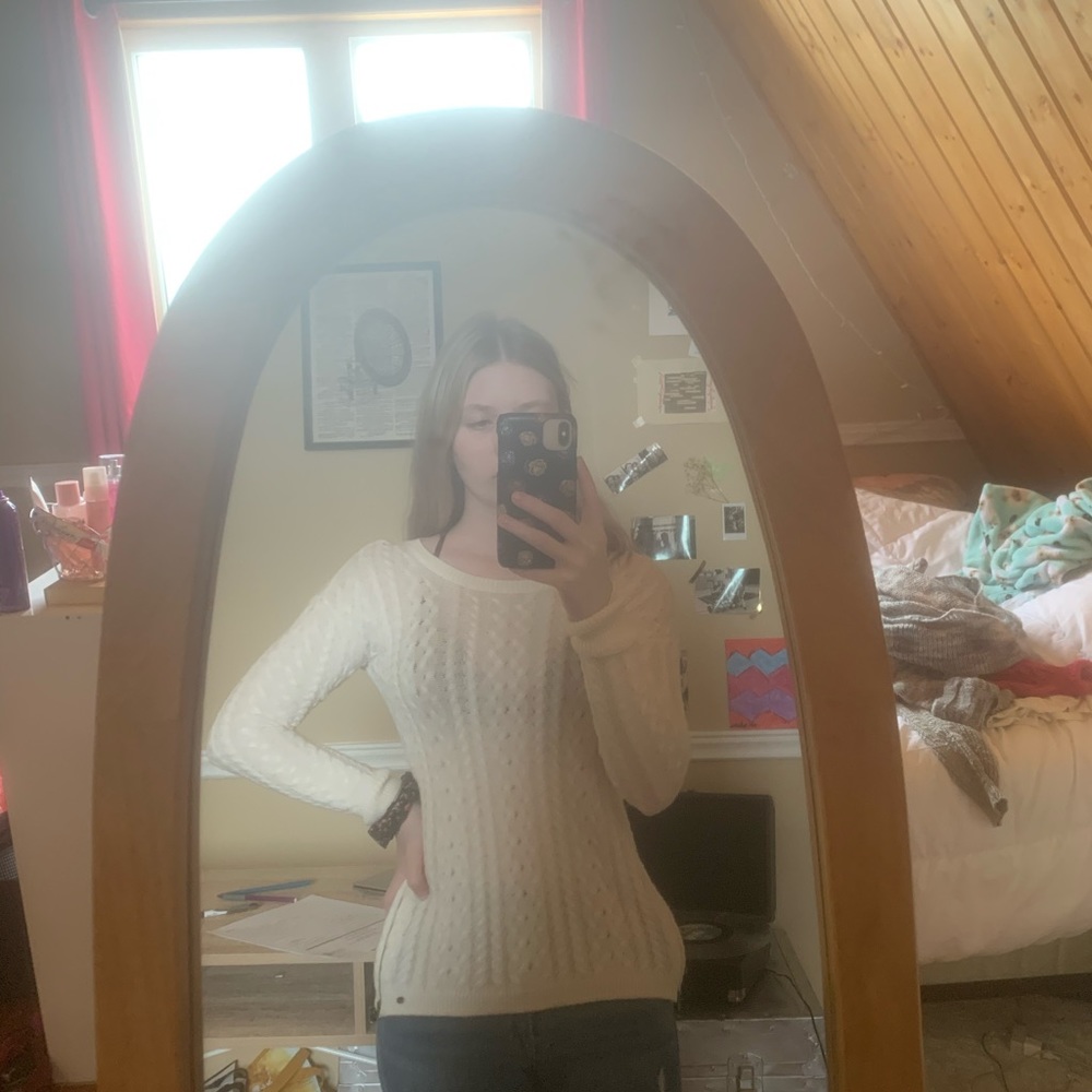 American eagle sweater